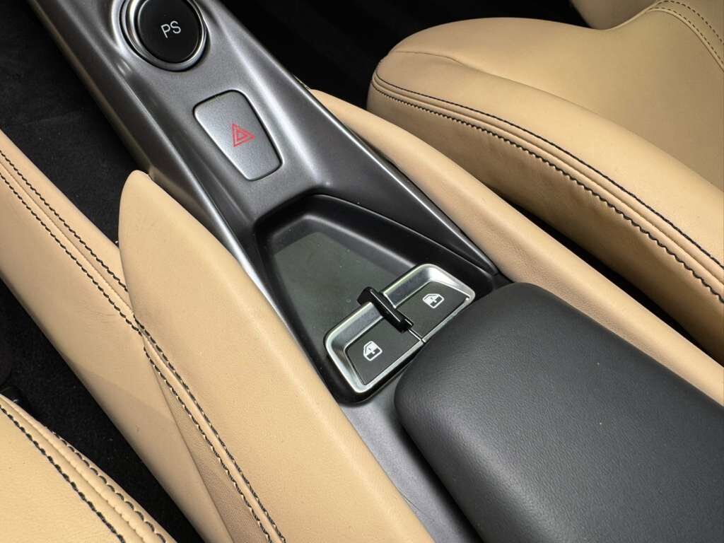 2022 Ferrari F8 Tributo Rosso Corsa paint,Sabbia interior,front lifter, carbon racing seats,JBL audio system AND MUCH MORE!! Fort Lauderdale FL