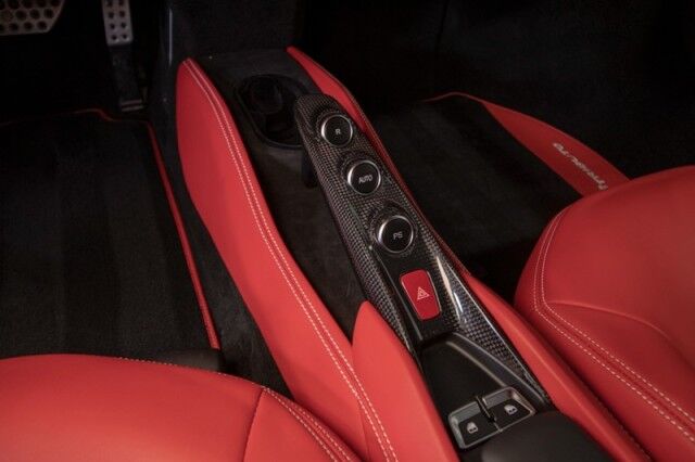 2022 Ferrari F8 Tributo *WHITE ON RED* *$56,548 IN OPTIONS* *ONLY 3700 MILES* San Diego CA