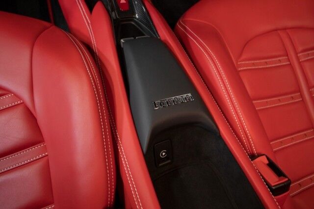 2022 Ferrari F8 Tributo *WHITE ON RED* *$56,548 IN OPTIONS* *ONLY 3700 MILES* San Diego CA