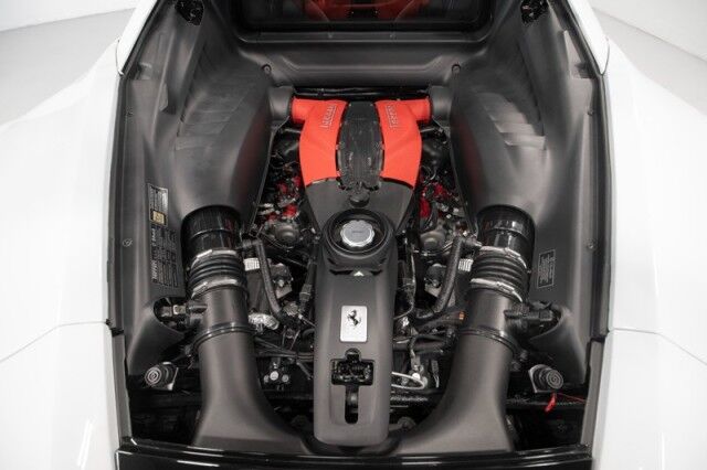 2022 Ferrari F8 Tributo *WHITE ON RED* *$56,548 IN OPTIONS* *ONLY 3700 MILES* San Diego CA