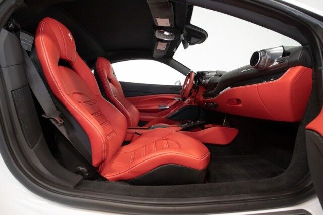2022 Ferrari F8 Tributo *WHITE ON RED* *$56,548 IN OPTIONS* *ONLY 3700 MILES* San Diego CA