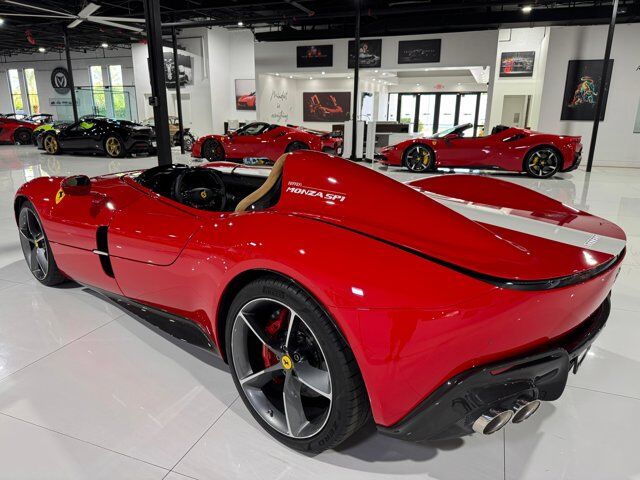 2022 Ferrari Monza SP1 TAILOR MADE BUILD! DELIVERY MILES!! Rosso Corsa paint, racing driver set, carbon galore & MUCH MORE! Fort Lauderdale FL