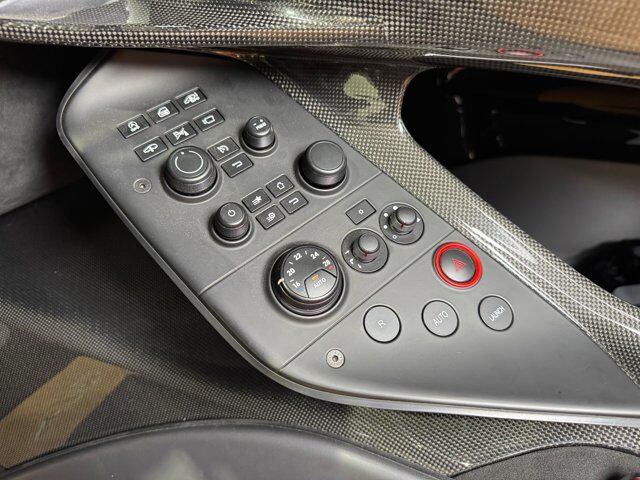 2022 Ferrari Monza SP1 TAILOR MADE BUILD! DELIVERY MILES!! Rosso Corsa paint, racing driver set, carbon galore & MUCH MORE! Fort Lauderdale FL