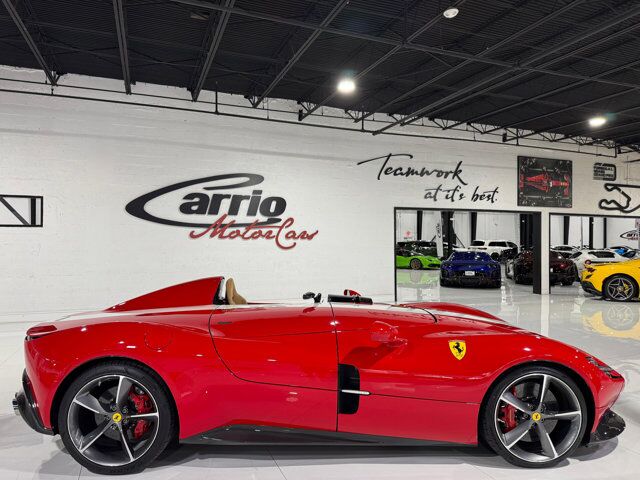 2022 Ferrari Monza SP1 TAILOR MADE BUILD! DELIVERY MILES!! Rosso Corsa paint, racing driver set, carbon galore & MUCH MORE! Fort Lauderdale FL