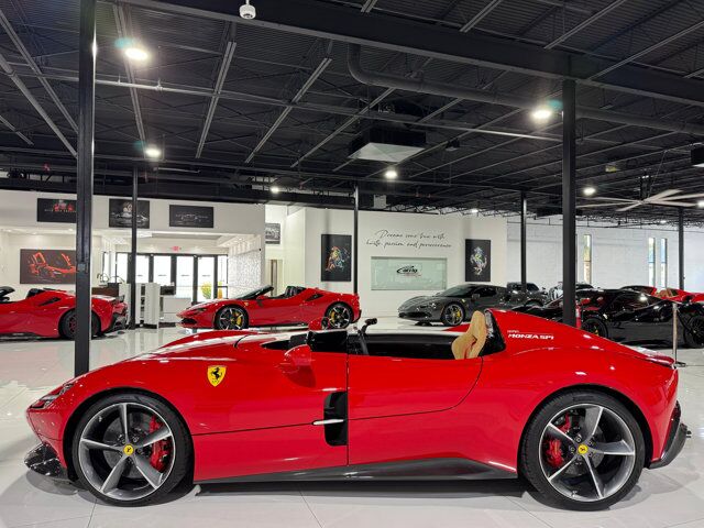 2022 Ferrari Monza SP1 TAILOR MADE BUILD! DELIVERY MILES!! Rosso Corsa paint, racing driver set, carbon galore & MUCH MORE! Fort Lauderdale FL
