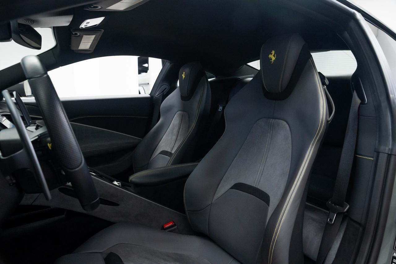 2022 Ferrari Roma Extracampionario Grigio Medio Carbon Ceramic Brake Portland OR