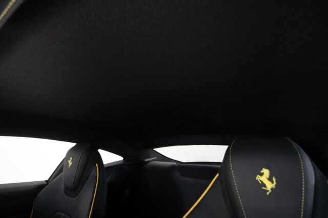 2022 Ferrari Roma *PASSENGER DISPLAY* *HIGH POWER HIFI SOUND* *4900 MILES* *1-OWNER* San Diego CA