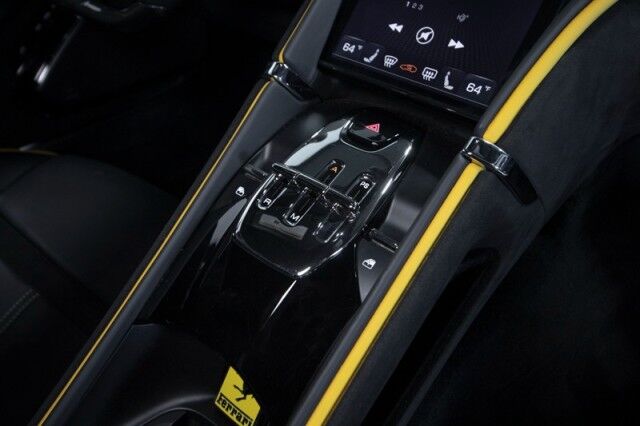 2022 Ferrari Roma *PASSENGER DISPLAY* *HIGH POWER HIFI SOUND* *4900 MILES* *1-OWNER* San Diego CA