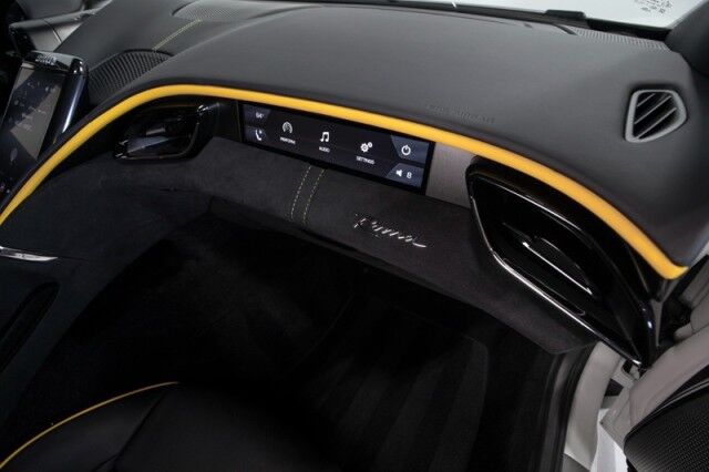 2022 Ferrari Roma *PASSENGER DISPLAY* *HIGH POWER HIFI SOUND* *4900 MILES* *1-OWNER* San Diego CA