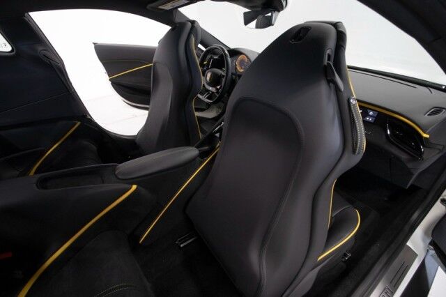 2022 Ferrari Roma *PASSENGER DISPLAY* *HIGH POWER HIFI SOUND* *4900 MILES* *1-OWNER* San Diego CA