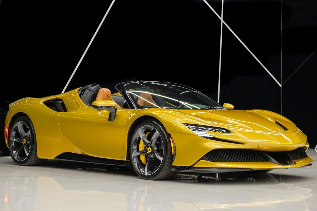 2022 Ferrari SF90 Spider