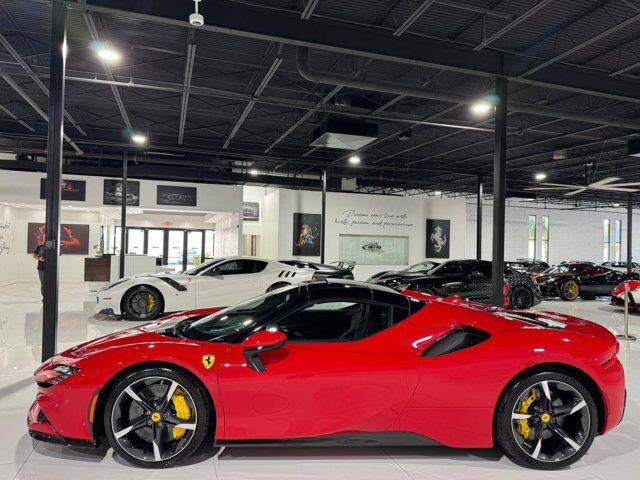 2022 Ferrari SF90 Spider Rosso Corsa paint, two-tone bodywork, racing seats w/ lifter, forged wheels,carbon galore AND MORE!! Fort Lauderdale FL