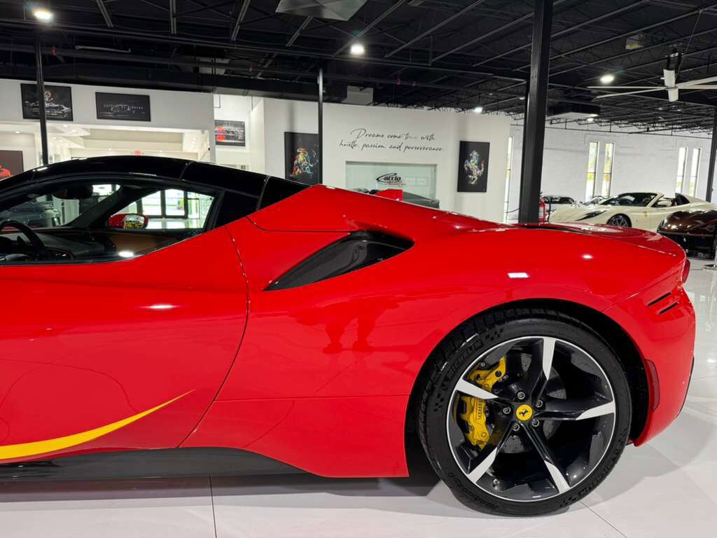 2022 Ferrari SF90 Spider TAILOR MADE NEW YORK BUILD! Charles Leclerc and Carlos Sainz signatures! 1 OF 1! TONS OF OPTIONS!! Fort Lauderdale FL