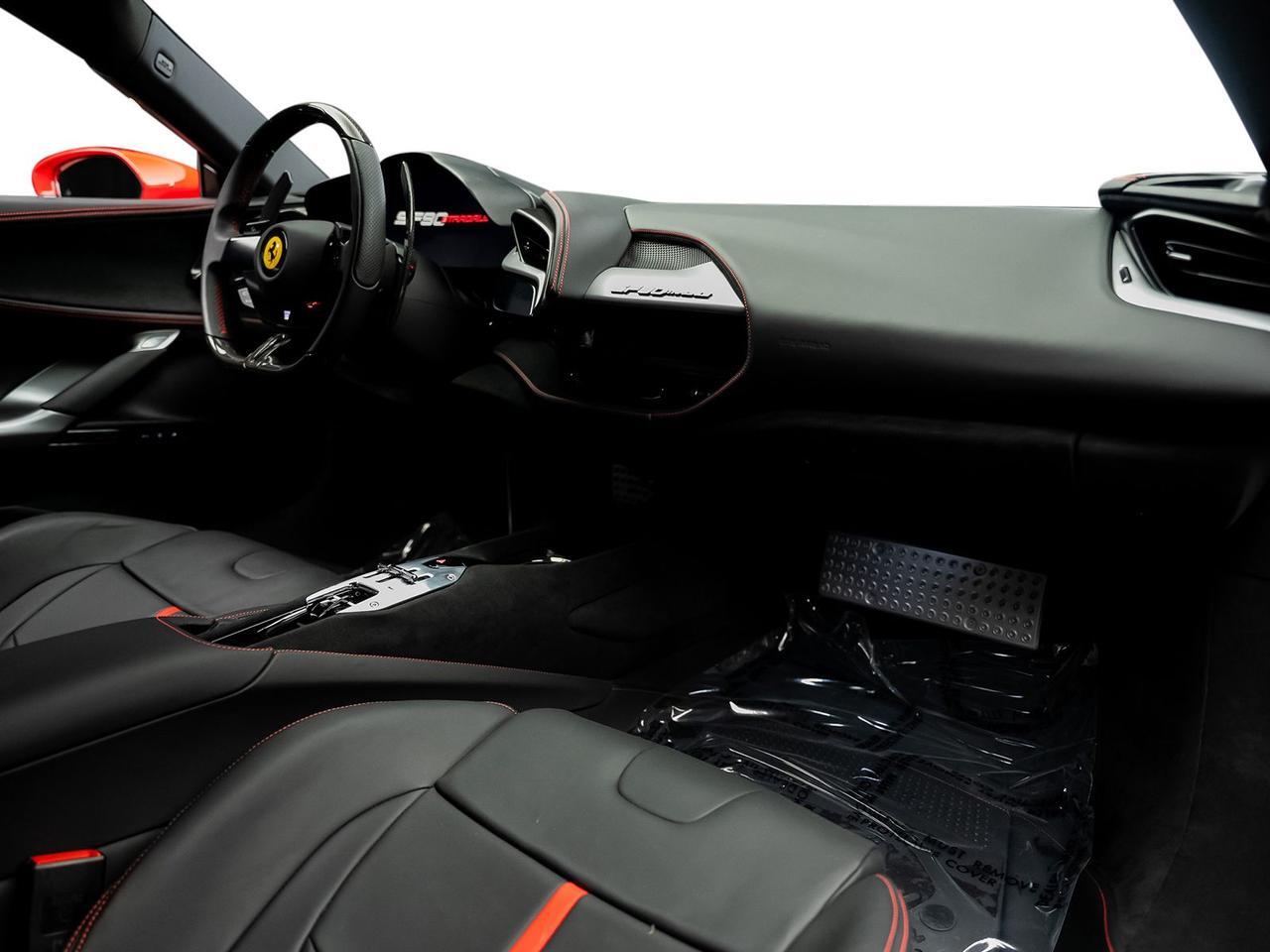 2022 Ferrari SF90 Stradale Base