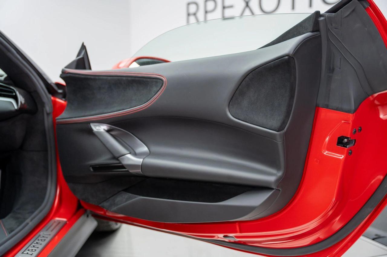 2022 Ferrari SF90 Stradale Coupe 2D St. Louis MO