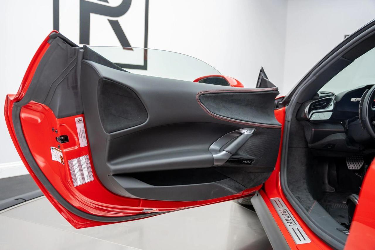 2022 Ferrari SF90 Stradale Coupe 2D St. Louis MO