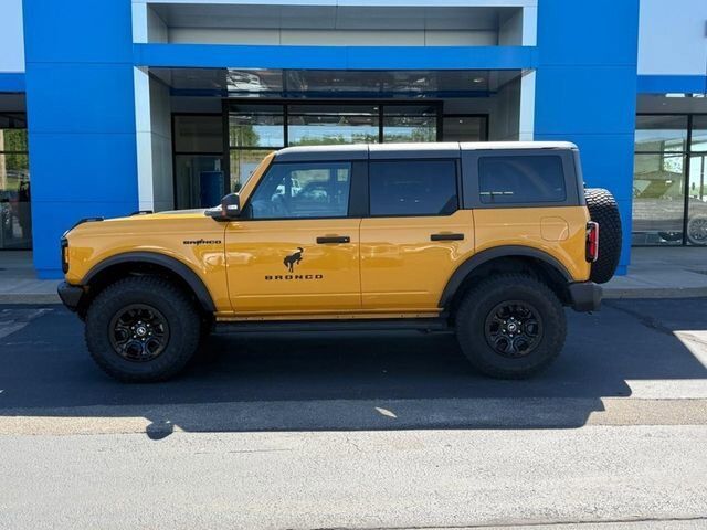 2022 Ford Bronco Base
