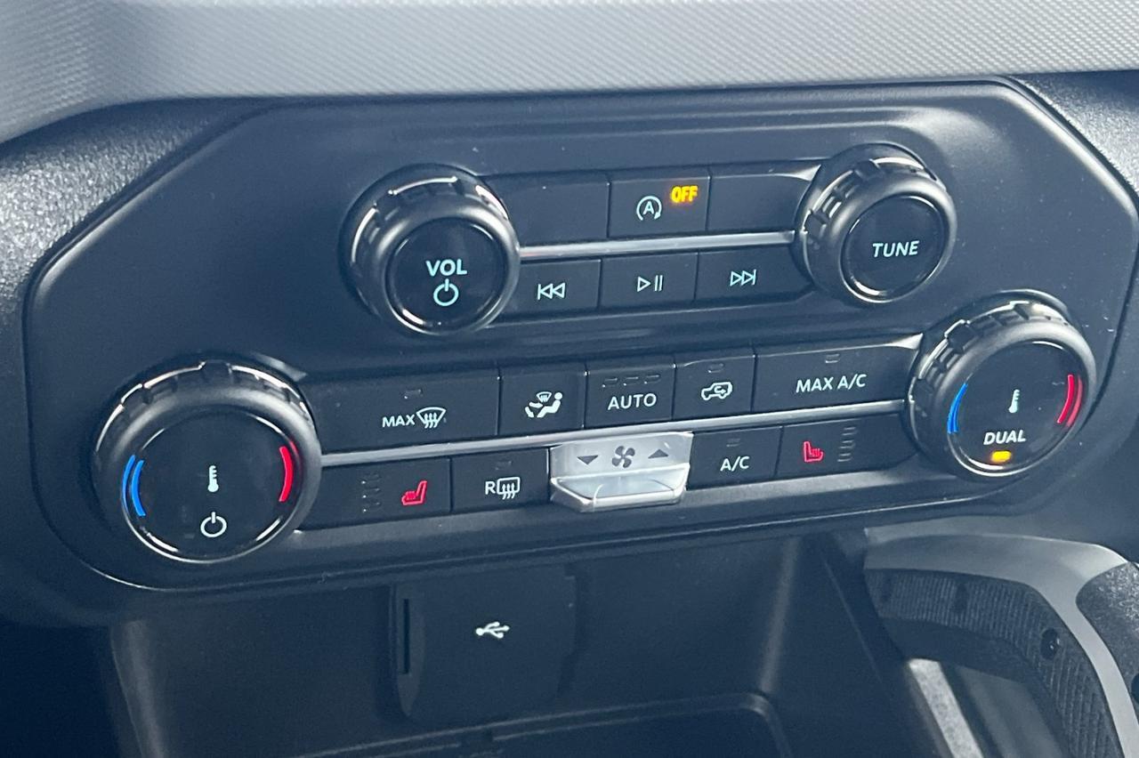 2022 Ford Bronco Big Bend Ontario OR