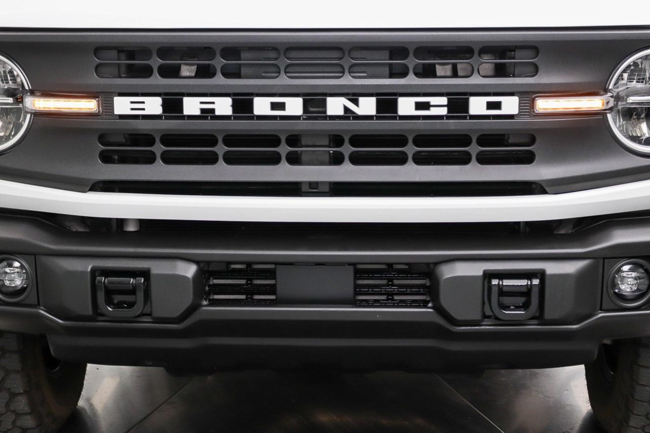 2022 Ford Bronco Black Diamond Newport Beach CA