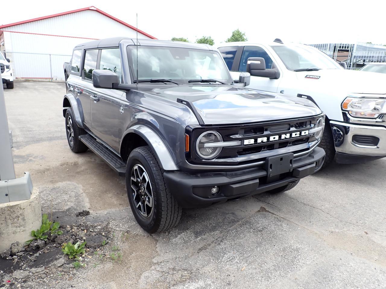 2022 Ford Bronco OUTER BANKS 4-DOOR
