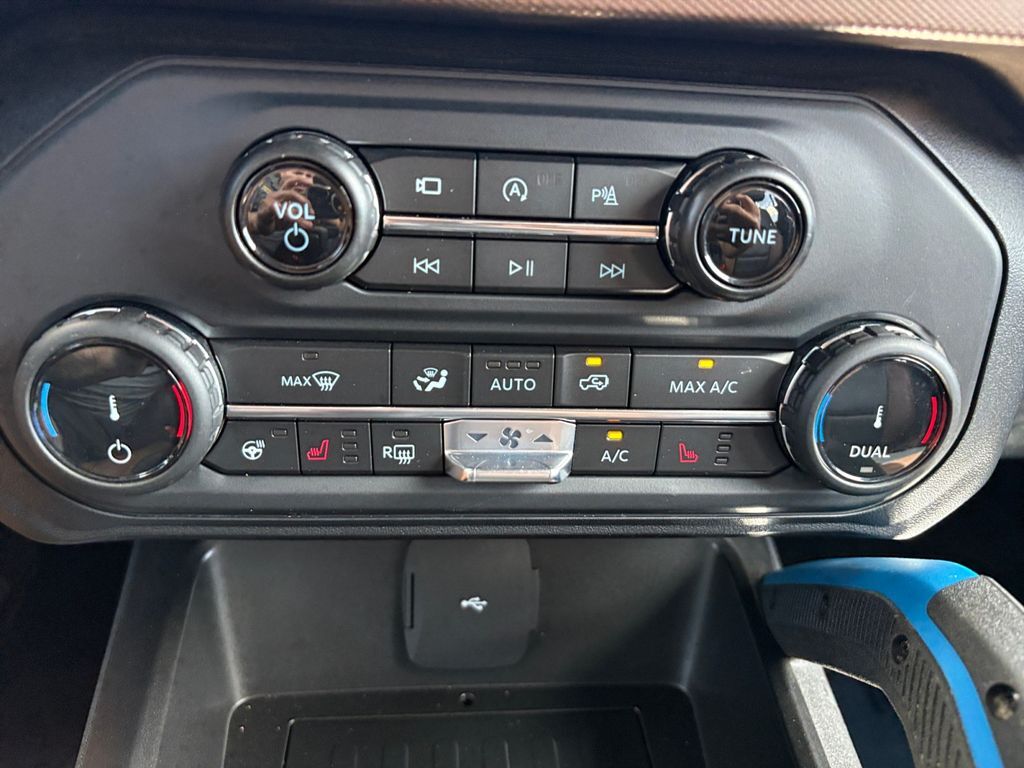 2022 Ford Bronco Outer Banks Hondo TX