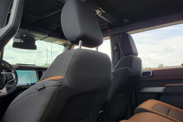 2022 Ford Bronco Outer Banks  TX