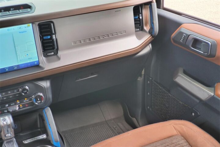 2022 Ford Bronco Outer Banks  TX