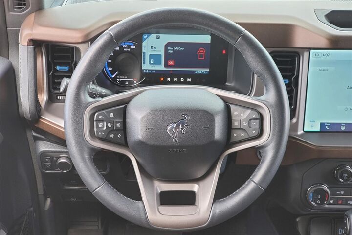 2022 Ford Bronco Outer Banks  TX
