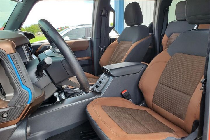 2022 Ford Bronco Outer Banks  TX