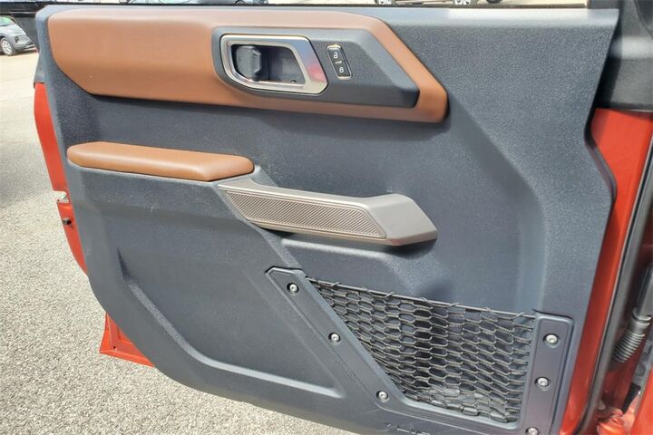 2022 Ford Bronco Outer Banks  TX