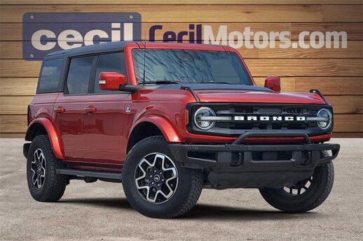2022 Ford Bronco Outer Banks  TX