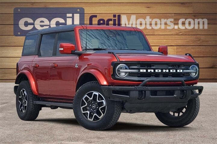 2022 Ford Bronco Outer Banks  TX