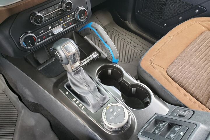 2022 Ford Bronco Outer Banks  TX