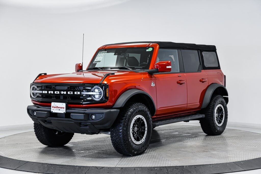 2022 Ford Bronco Outer Banks Akron OH