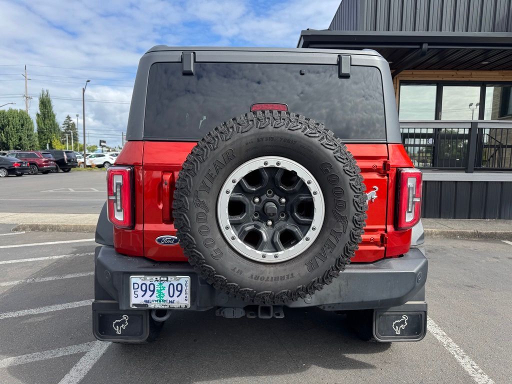 2022 Ford Bronco Outer Banks OR