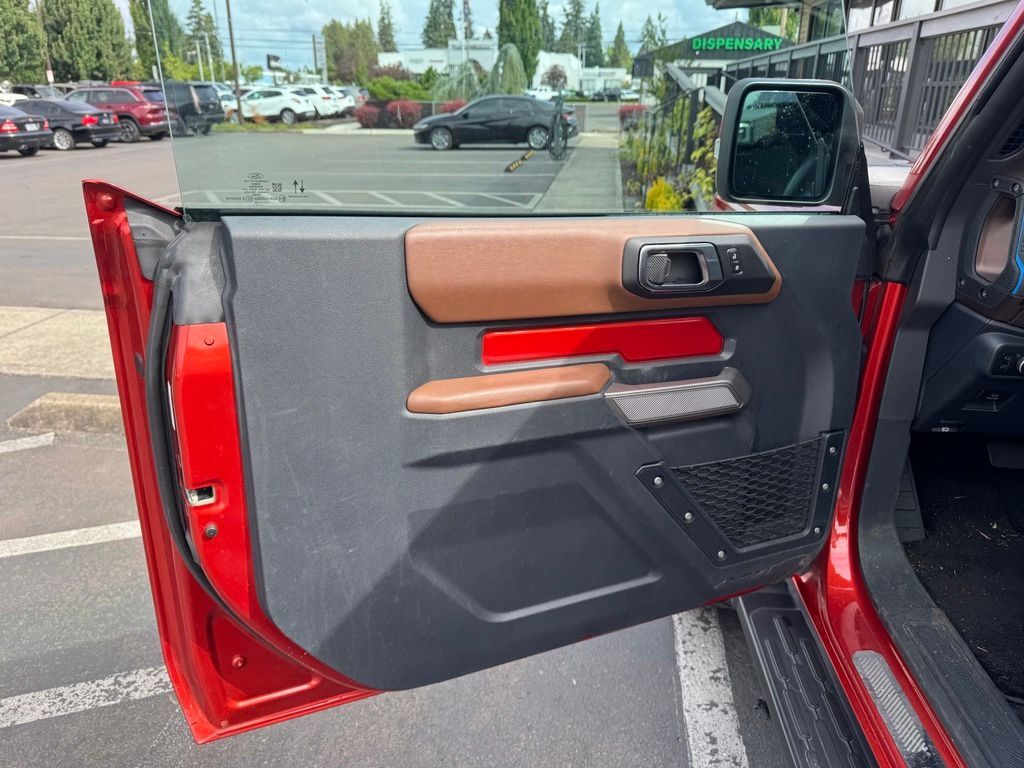 2022 Ford Bronco Outer Banks OR