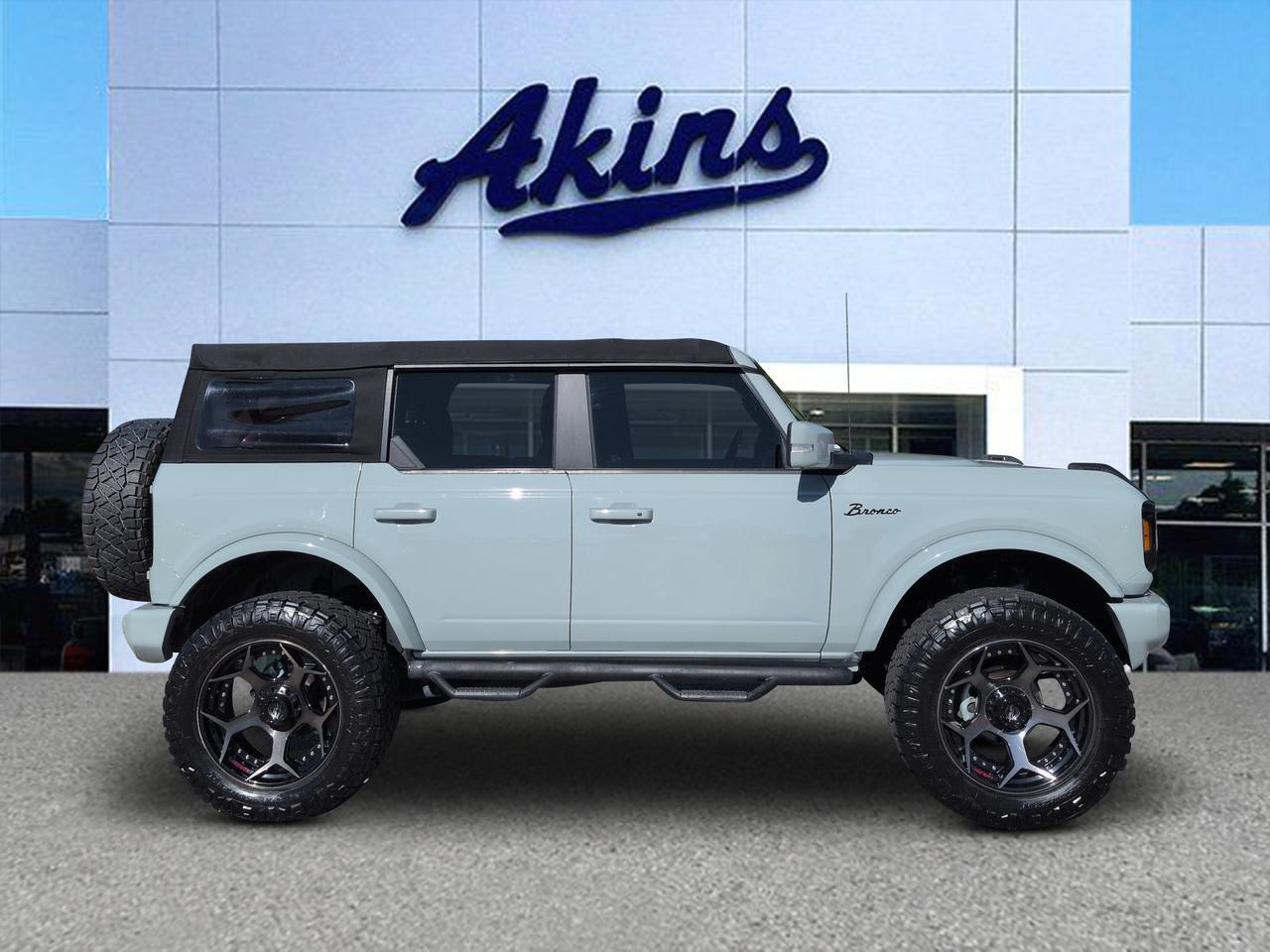 2022 Ford Bronco Outer Banks