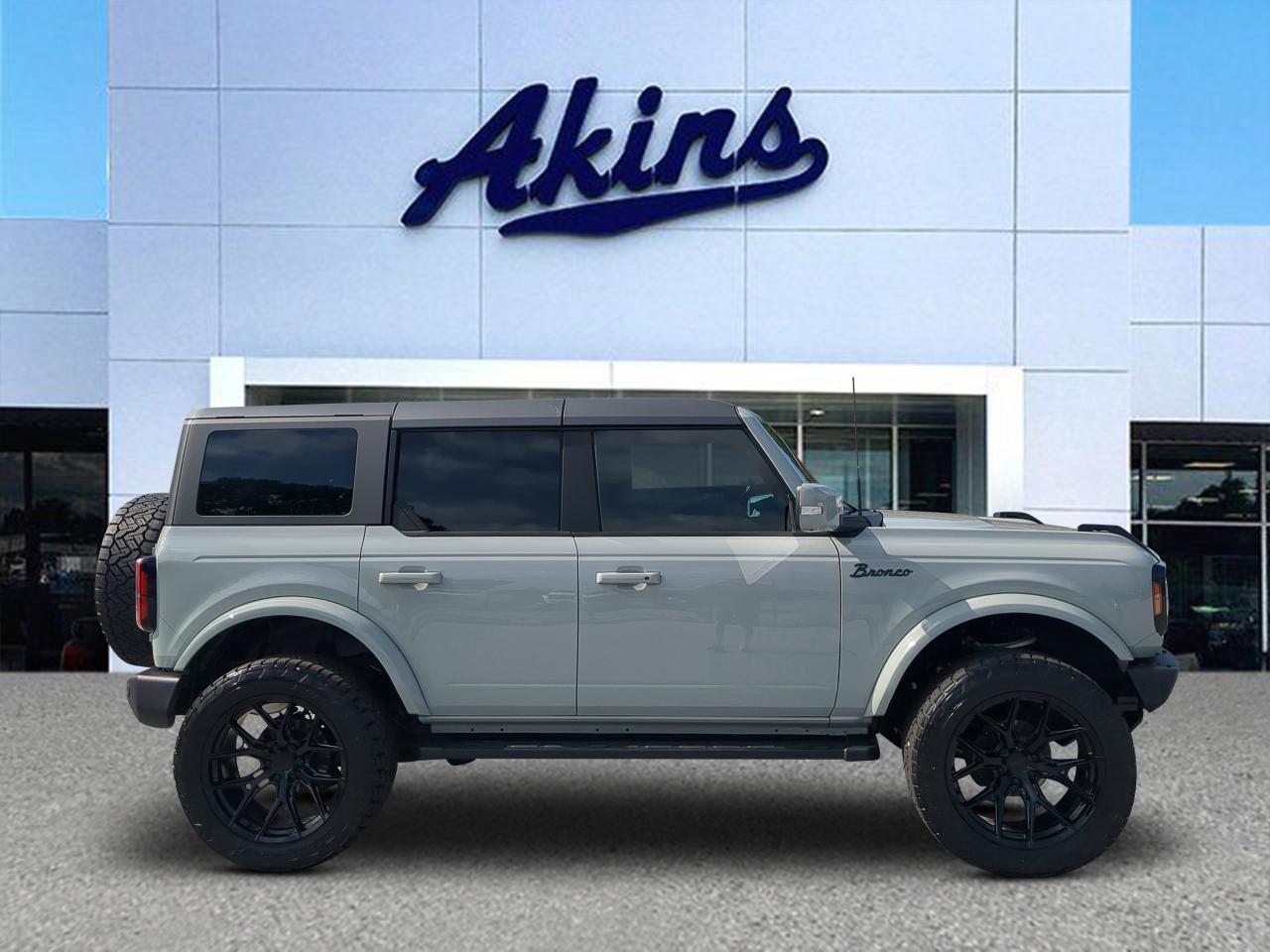 2022 Ford Bronco Outer Banks