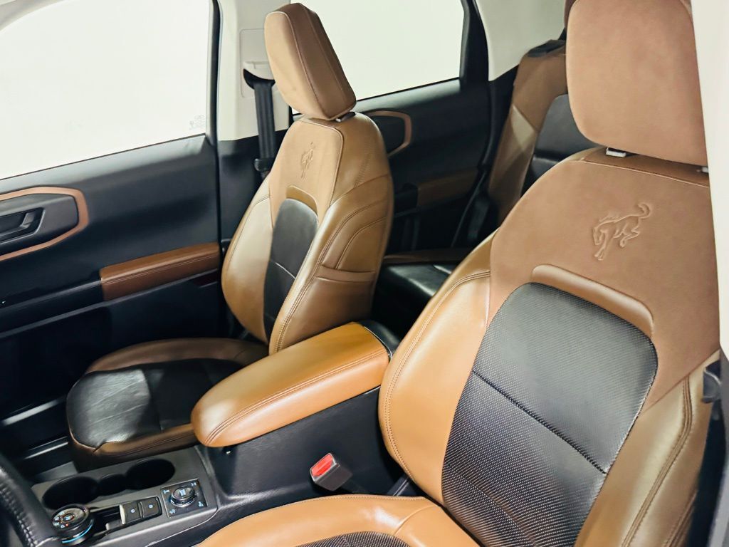 2022 Ford Bronco Badlands photo 23