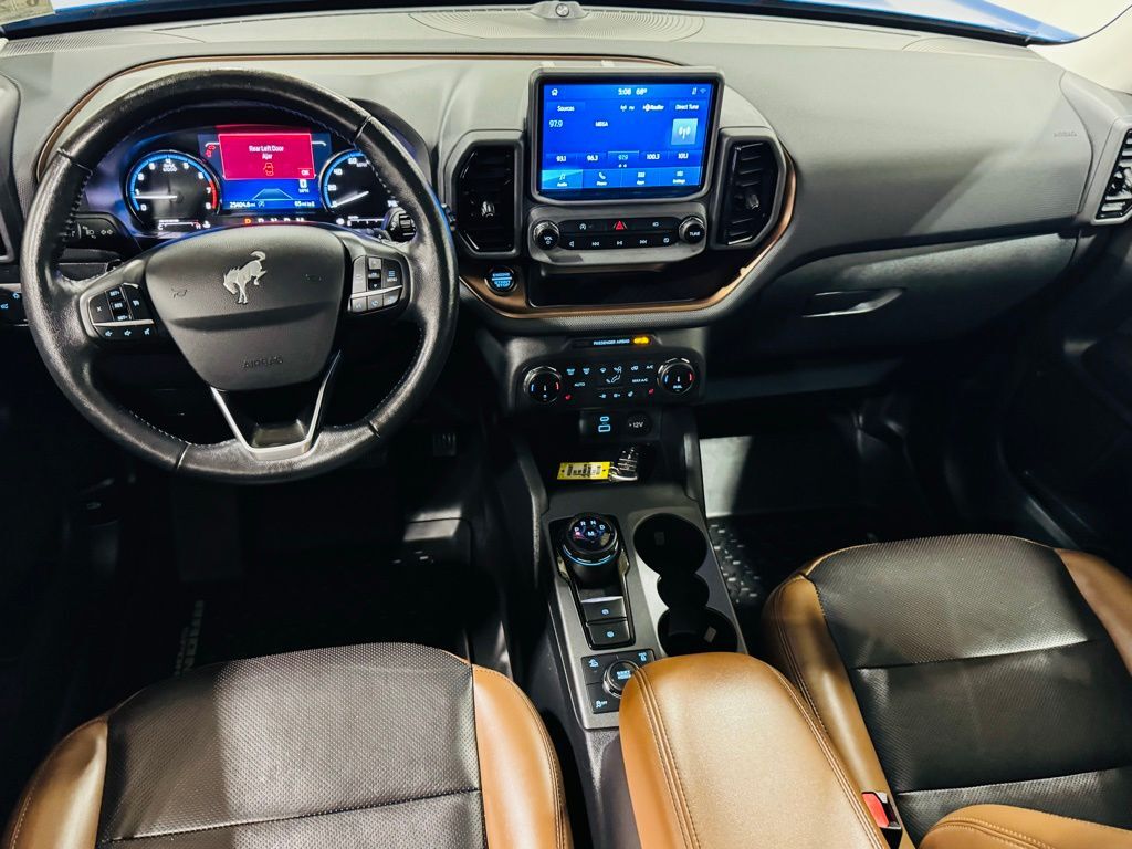 2022 Ford Bronco Badlands photo 21