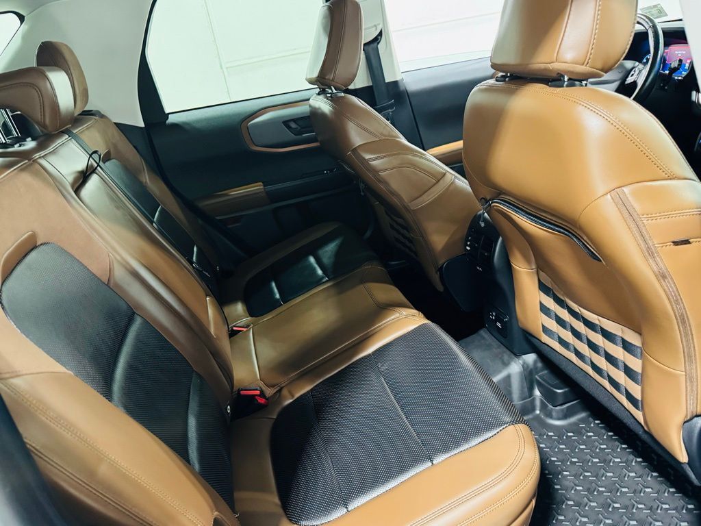 2022 Ford Bronco Badlands photo 26