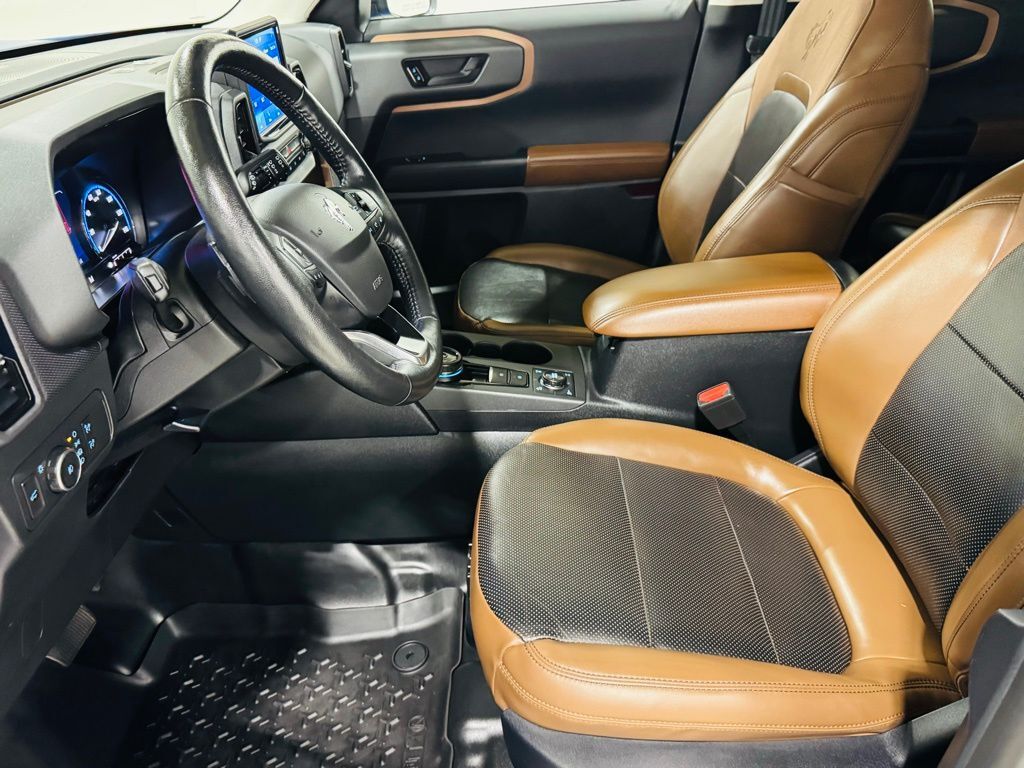 2022 Ford Bronco Badlands photo 22
