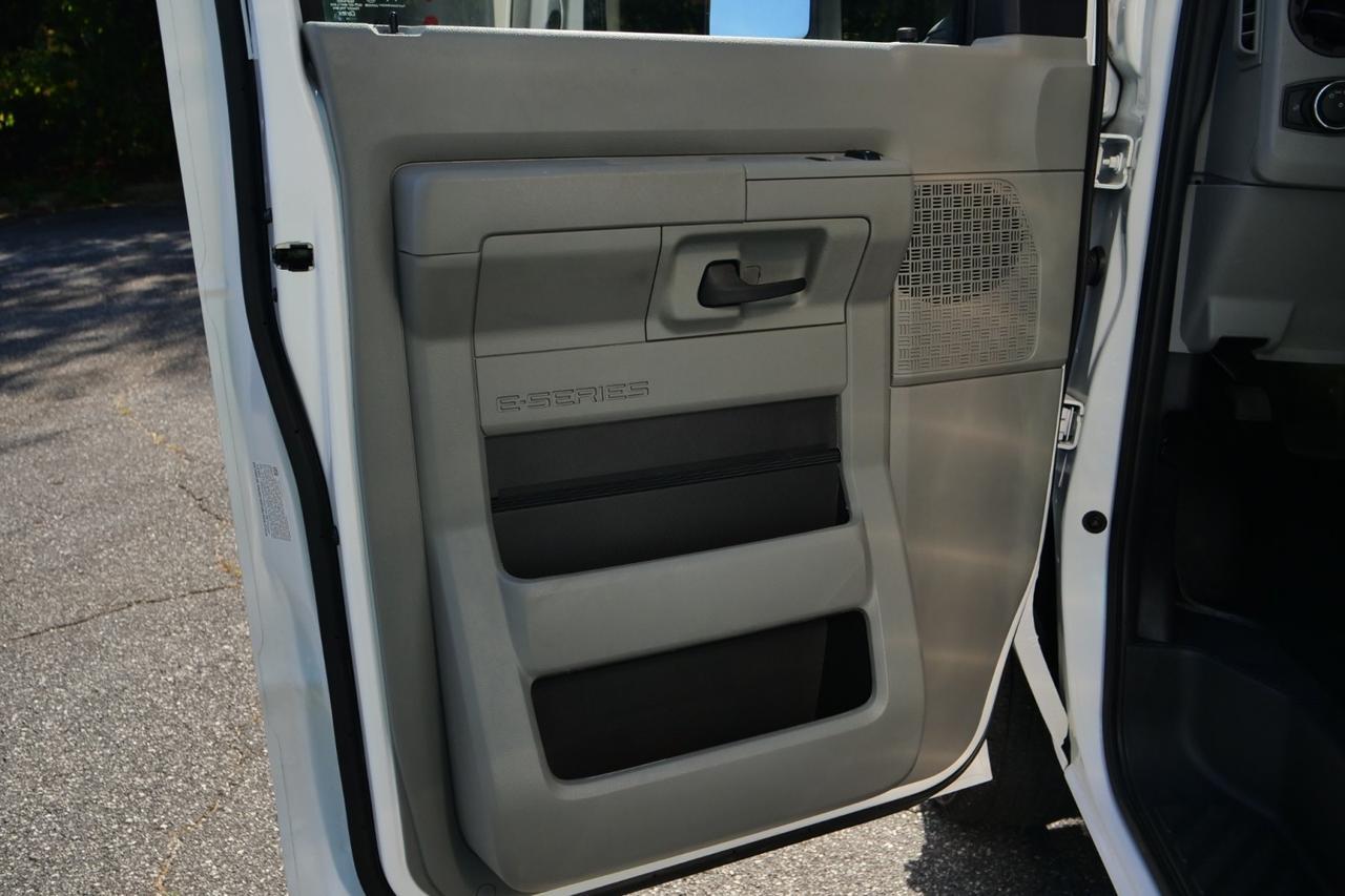 2022 Ford E-350 / DRW / Morgan Box Truck Lincolnton NC