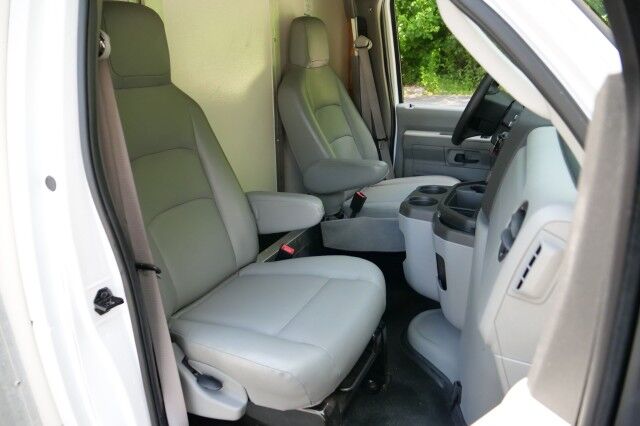 2022 Ford E-350 Rockport Box Van DRW / 11FT / 7.3L V8! High Point NC