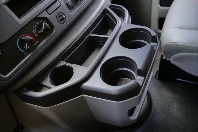 2022 Ford E-350 Rockport Box Van DRW / 11FT / 7.3L V8! High Point NC