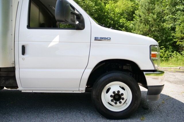 2022 Ford E-350 Rockport Box Van DRW / 11FT / 7.3L V8! High Point NC