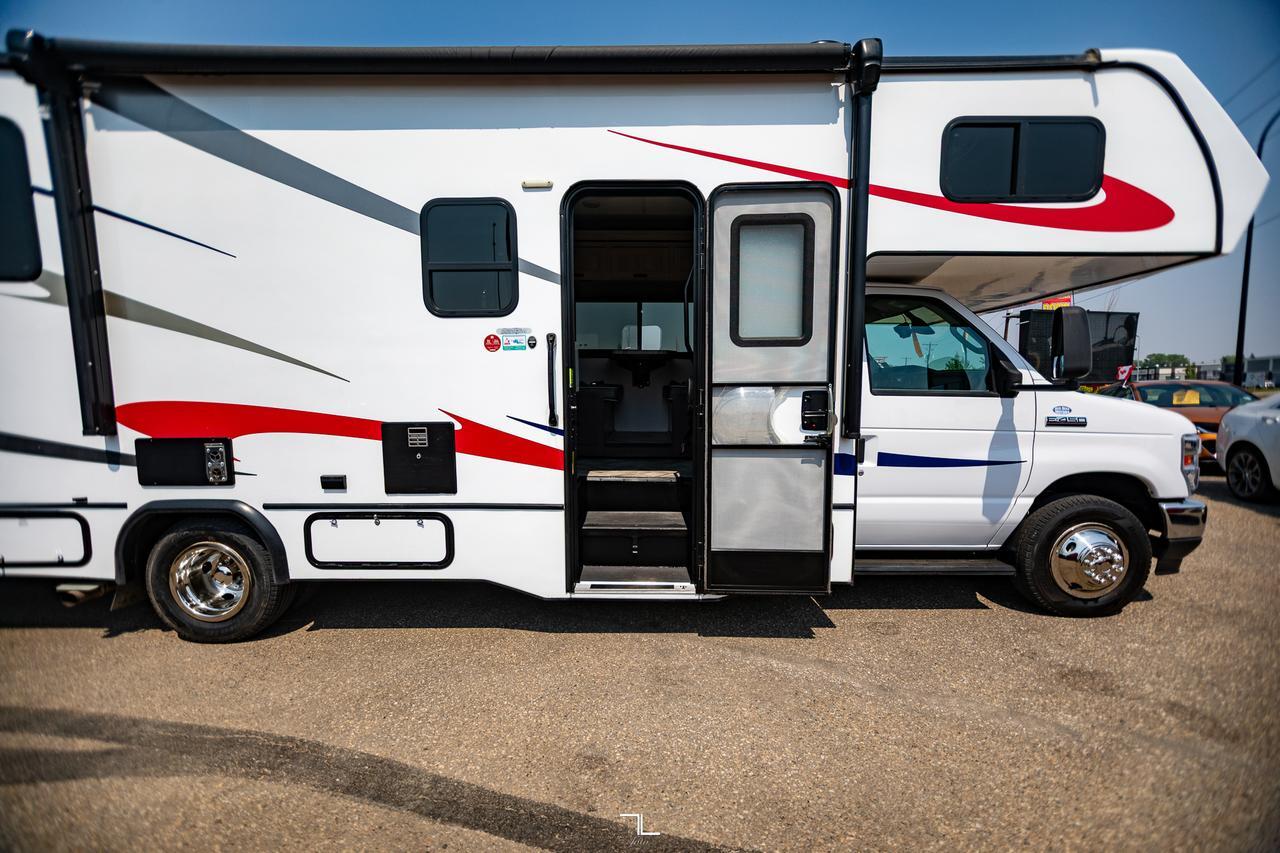 2022 Ford E-450 Forest River Forester 2651 Class C Red Deer AB