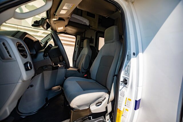 2022 Ford E-450 Forest River Forester 2651 Class C Red Deer AB