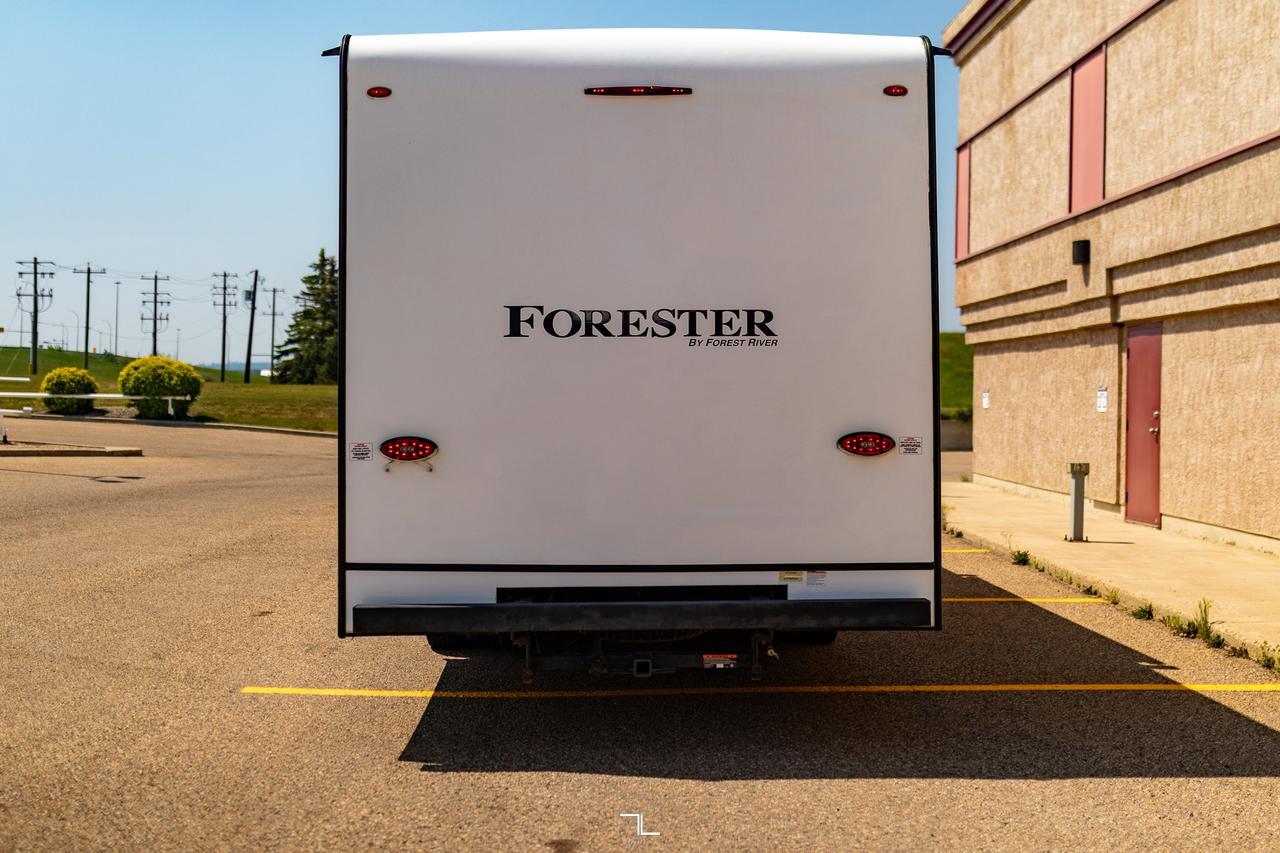 2022 Ford E-450 Forest River Forester 2651 Class C Red Deer AB