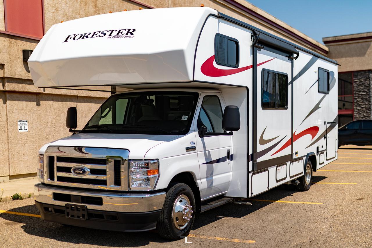 2022 Ford E-450 Forest River Forester 2651 Class C Red Deer AB
